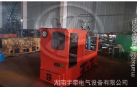 架線式電機車為什么禁止在停穩(wěn)前反向行駛？