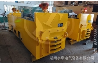 國外客戶定制的斬波調(diào)速CJY10噸架線式湘潭電機(jī)車發(fā)貨