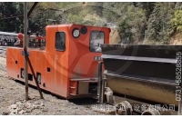 礦用架線式電機車的粘重是什么？